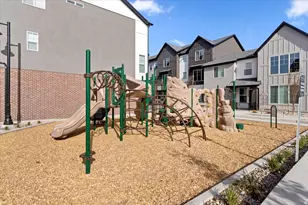 1172 N Meridian Ln, North Salt Lake, UT 84054 - Photo 27