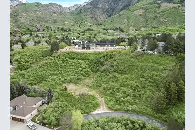 10667 S Hidden Ridge Ln, Sandy, UT 84092 - Photo 3