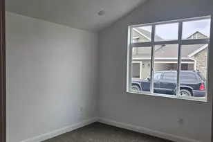 832 N 250 E St E, Tooele, UT 84074 - Photo 25