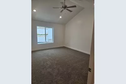 832 N 250 E St E #C, Tooele, UT 84074 - Photo 17