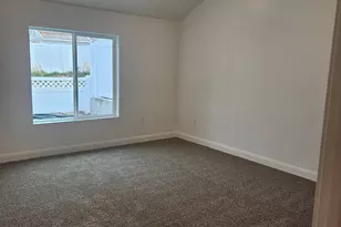 832 N 250 E St E, Tooele, UT 84074 - Photo 17