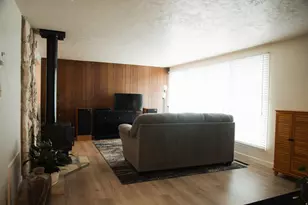 380 E 400 N, Centerville, UT 84014 - Photo 7