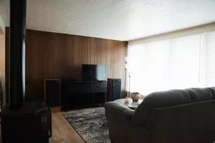 380 E 400 N, Centerville, UT 84014 - Photo 5