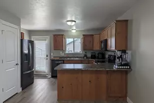 1338 S 1050 W, Payson, UT 84651 - Photo 17