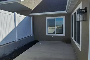 224 E 850 N St N, Tooele, UT 84074 - Photo 11