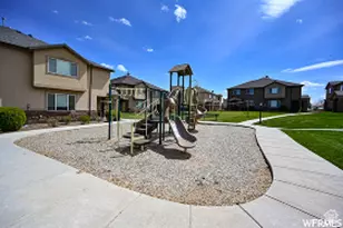 7118 S Greensand Dr W, West Jordan, UT 84084 - Photo 17