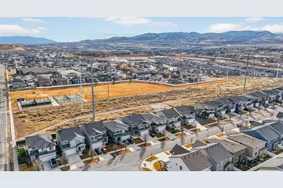 1029 W Coyote Gulch Way, Bluffdale, UT 84065 - Photo 29