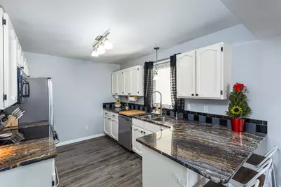 686 W 1870 N #12, Orem, UT 84057 - Photo 5