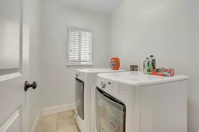 1014 Creekside Dr, Ogden, UT 84404 - Photo 17