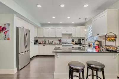 1014 Creekside Dr, Ogden, UT 84404 - Photo 7