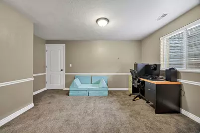 74 Canterbury Cir, Logan, UT 84321 - Photo 27