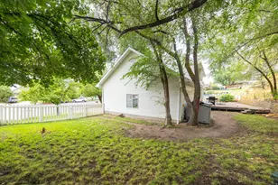 74 Canterbury Cir, Logan, UT 84321 - Photo 33