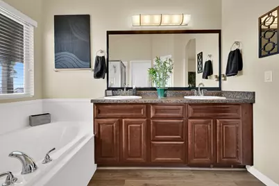 11173 S Hampton Way W, South Jordan, UT 84009 - Photo 23