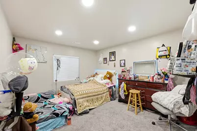 8163 S Oakridge Park Dr, West Jordan, UT 84081 - Photo 23