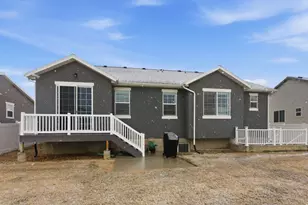 8163 S Oakridge Park Dr, West Jordan, UT 84081 - Photo 33