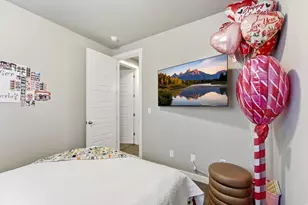 8163 S Oakridge Park Dr, West Jordan, UT 84081 - Photo 29