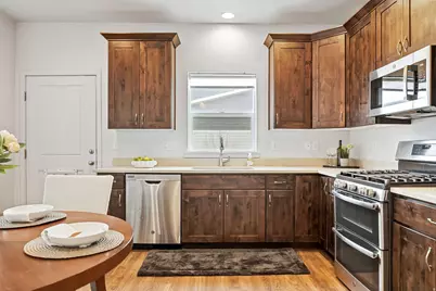 7058 N Mountain Field Dr, Eagle Mountain, UT 84005 - Photo 11