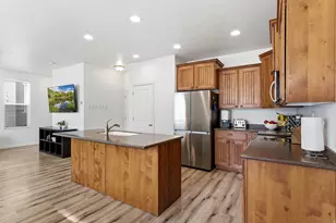 7097 W Cottage Dr, West Jordan, UT 84081 - Photo 13