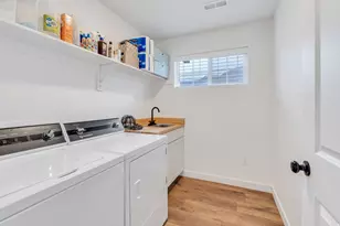 3482 S Sugar Maple Ct, Mapleton, UT 84664 - Photo 35