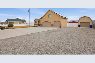 277 S Holden Ln, Grantsville, UT 84029 - Photo 3