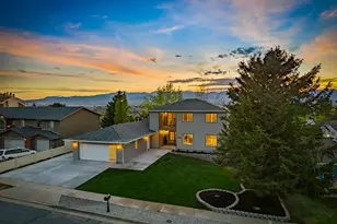 11446 S Mountain Ridge Circle, Sandy, UT 84092 - Photo 5