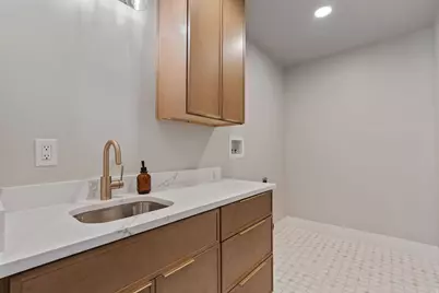 11446 S Mountain Ridge Cir, Sandy, UT 84092 - Photo 35