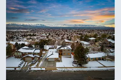 11446 S Mountain Ridge Cir, Sandy, UT 84092 - Photo 47