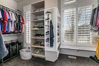 977 S Parkway E, North Salt Lake, UT 84054 - Photo 21