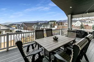 977 S Parkway E, North Salt Lake, UT 84054 - Photo 49