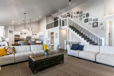 977 S Parkway E, North Salt Lake, UT 84054 - Photo 11