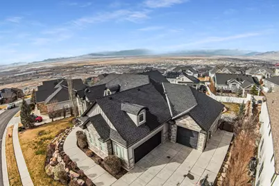 977 S Parkway E, North Salt Lake, UT 84054 - Photo 51