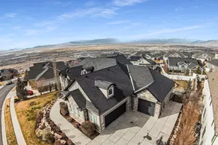 977 S Parkway E, North Salt Lake, UT 84054 - Photo 51