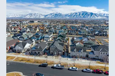 10617 S Split Rock Dr, South Jordan, UT 84009 - Photo 9