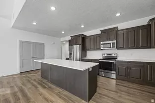 931 N Brook Ave, Tooele, UT 84074 - Photo 15