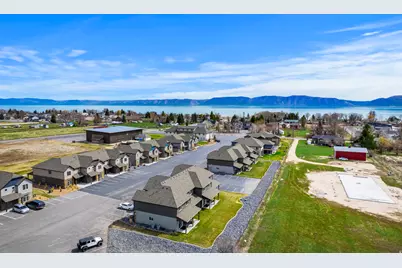 140 W 150 S #F21, Garden City, UT 84028 - Photo 1