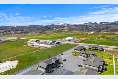 140 W 150 S #F21, Garden City, UT 84028 - Photo 25