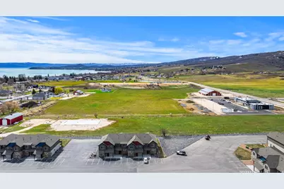 140 W 150 S #F21, Garden City, UT 84028 - Photo 27