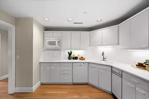 560 E South Temple, Salt Lake City, UT 84102 - Photo 23