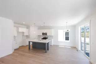 925 N 4020 W, Lehi, UT 84048 - Photo 13