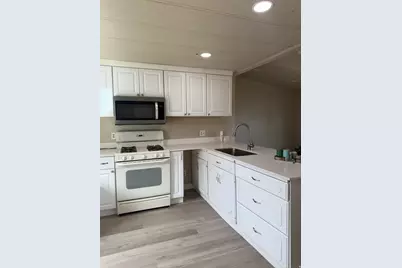 446 W 500 S #24, Wellington, UT 84542 - Photo 7