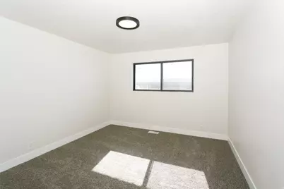 2547 E 1900 N, Layton, UT 84040 - Photo 13