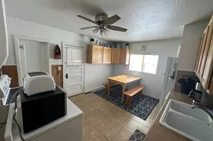 279 W 100 N, Panguitch, UT 84759 - Photo 25