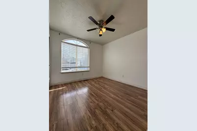 81 E Merion Dr, Stansbury Park, UT 84074 - Photo 5