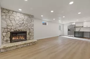 1358 E Maplewood Dr, Murray, UT 84121 - Photo 23