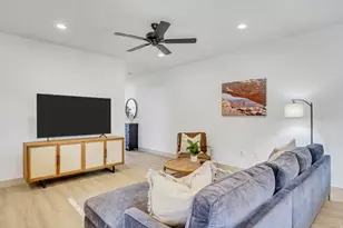 2420 Sage Dr, Santa Clara, UT 84765 - Photo 9