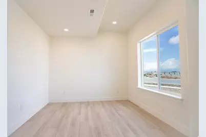 1051 W Daggerwing Way #28, Salem, UT 84653 - Photo 5