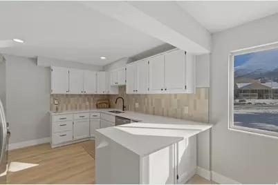 403 Highland Dr, Riverdale, UT 84405 - Photo 7