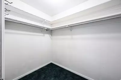 871 N Poplar Cir E, Centerville, UT 84014 - Photo 25