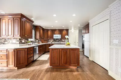 871 N Poplar Cir E, Centerville, UT 84014 - Photo 7