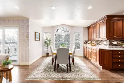 871 N Poplar Cir E, Centerville, UT 84014 - Photo 9